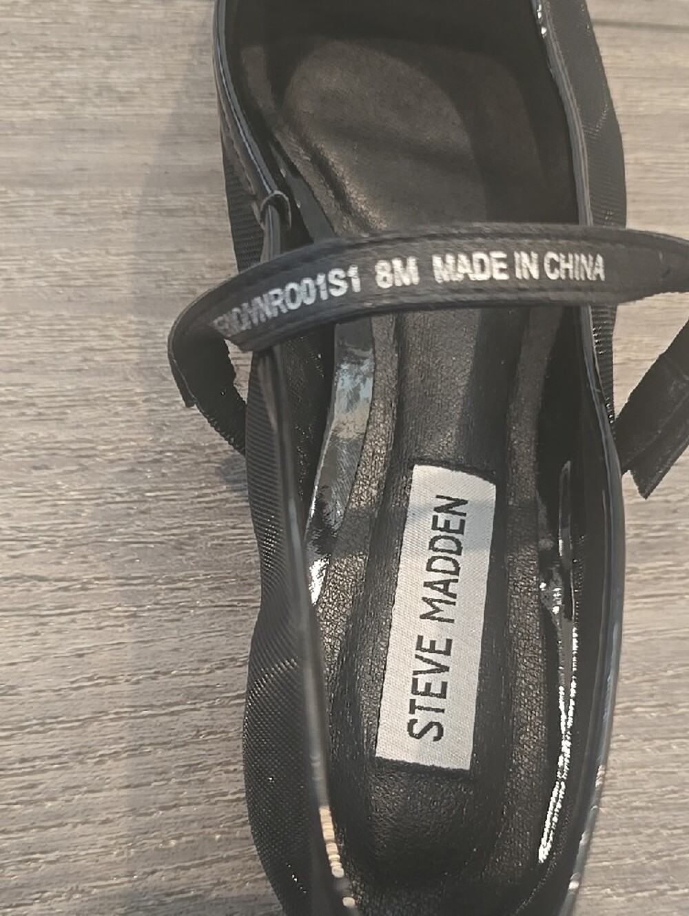 NWOT Steve Madden Black Patent Strap Mary Jane Flats - Picture 9 of 9